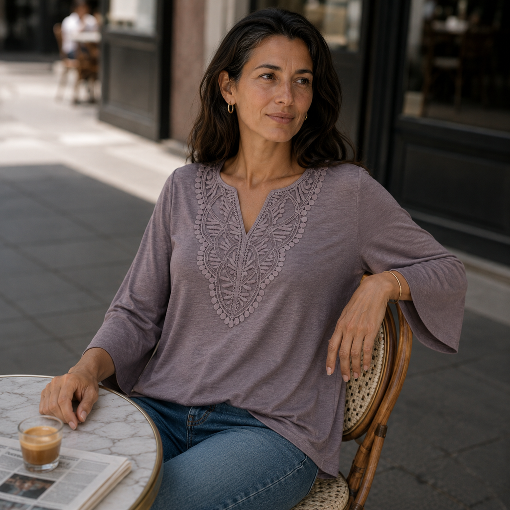 Blusa de manga francesa con encaje