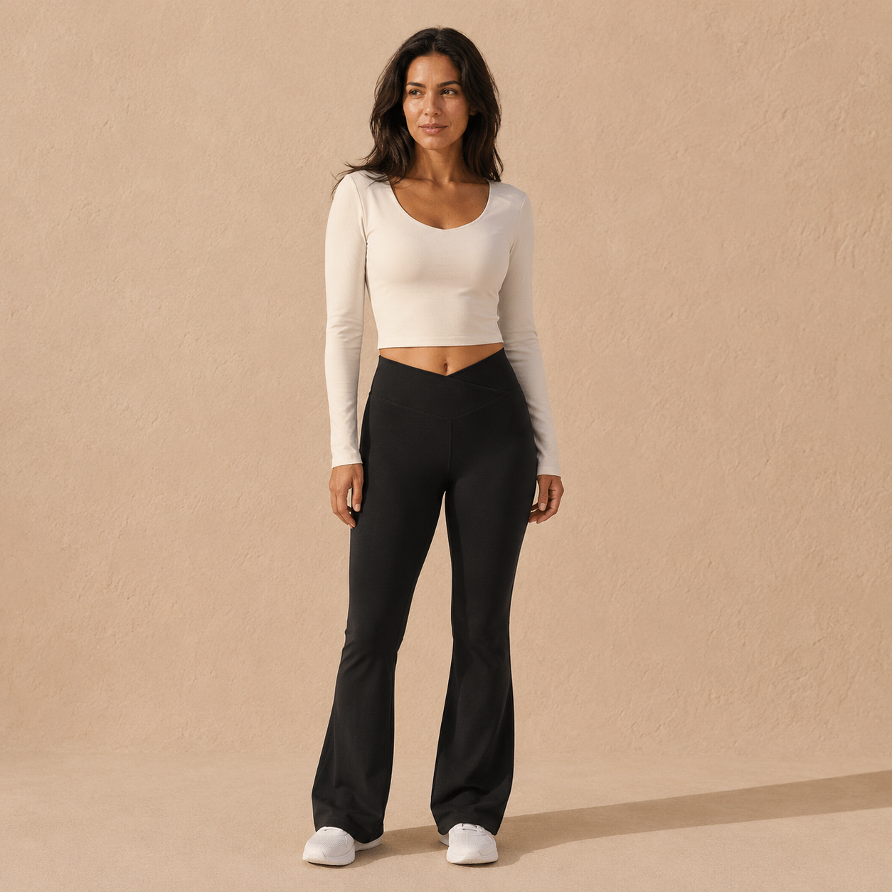 Pantalones acampanados con cintura cruzada